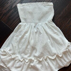 Beginning Boutique Strapless backless White Dress